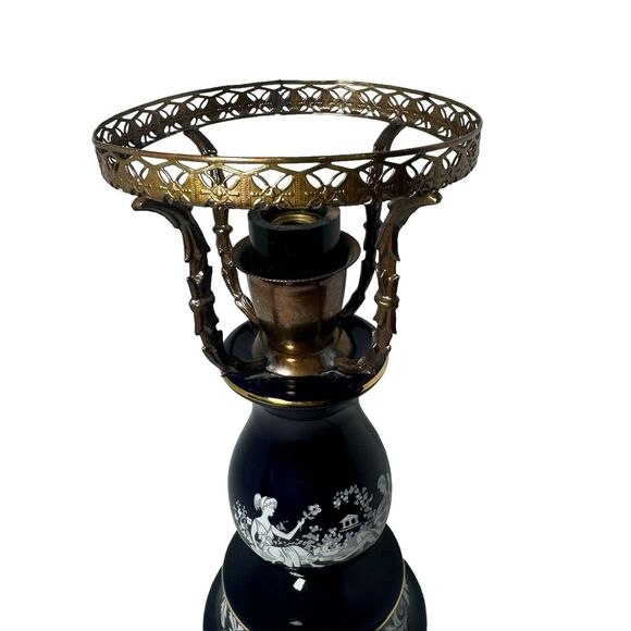 Vintage Hand Made in Fiorentina Italy Table Lamp W/ Roman/Greek Art Work- Tested - Picture 13 of 16